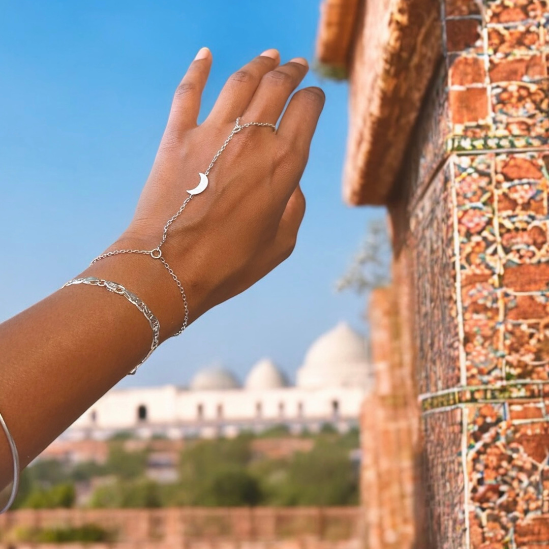 Crescent Hand Harness