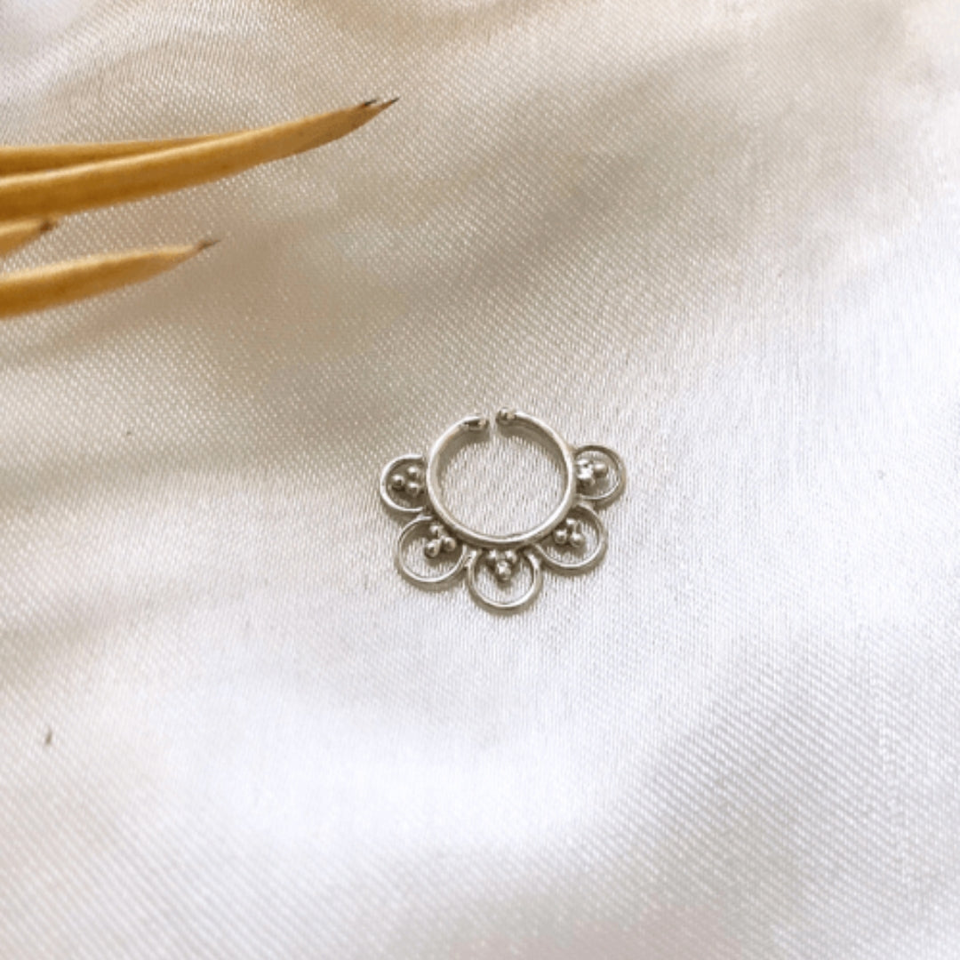 Phool Clip-On Nose Ring