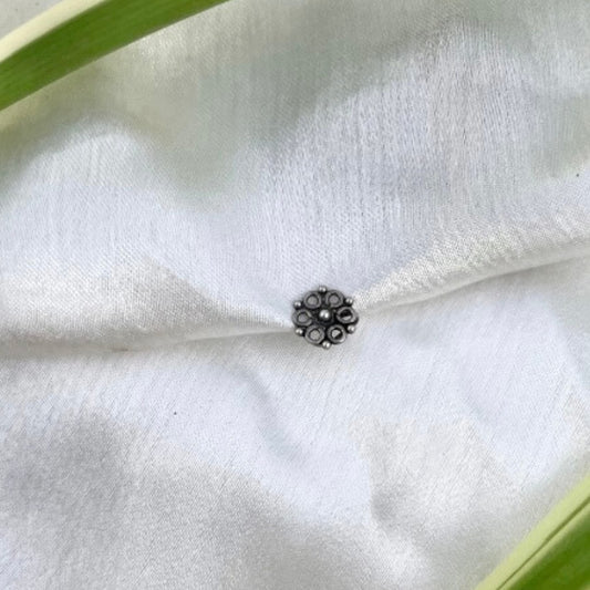 Flower Nose Stud