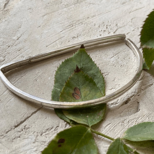 Semi Circle Cuff