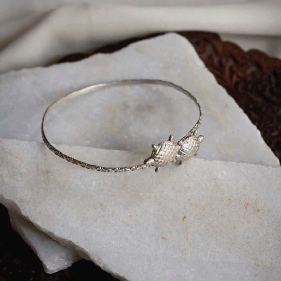Tortoise Choker